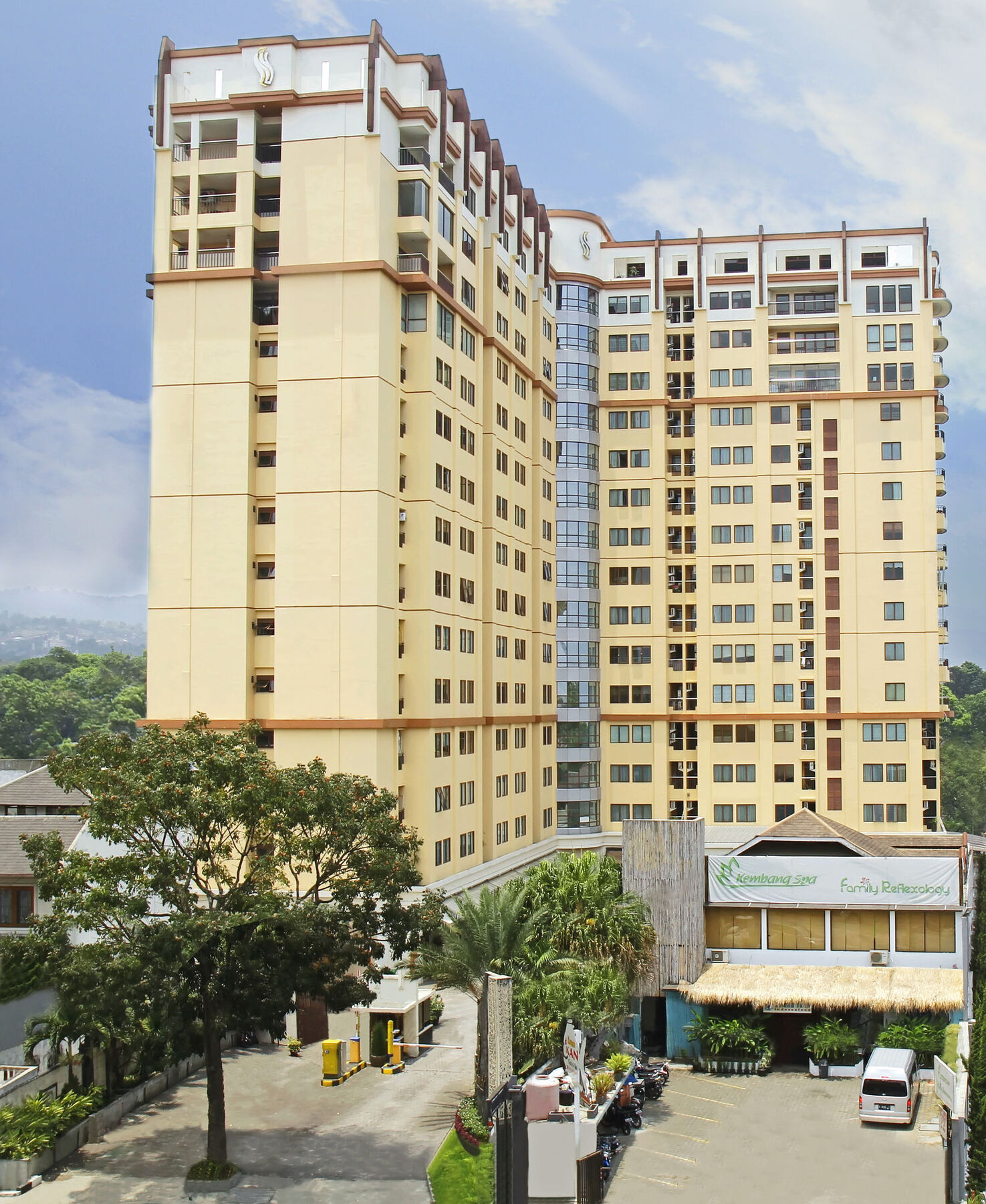 Grand Setiabudi Hotel Bandung Exterior foto